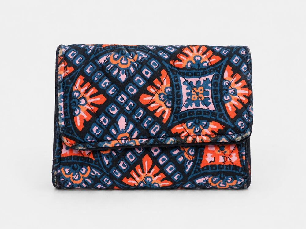 Vera Bradley Quilted Trifold Wallet Blue Orange Floral 4 x 5.5 - Picture 1 of 4